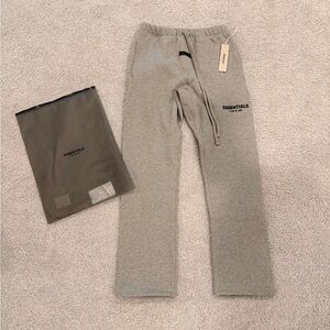 NWT Oversized Essentials Fear of God Heather Gray Sweatpants with Black Logo